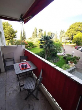 Cosy studio,piscine,parc fleuri,résidence standing,parking